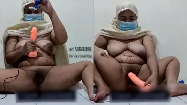 Jameela Lepas Mukena Lanjut Mainkan Memek Basah
